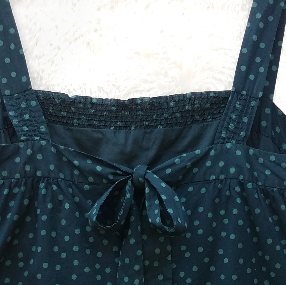 American Eagle Women’s Size 8 Sleeveless Top